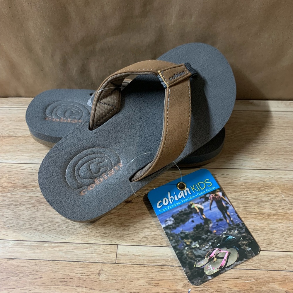 New! Cobian Kids Floater 2 JR Flip Flops Thongs 11 12 Tan Beach Surf Sandals